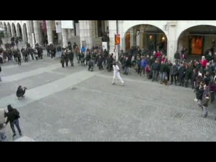 flash mob in centro storico a Brescia ANDREA JAM